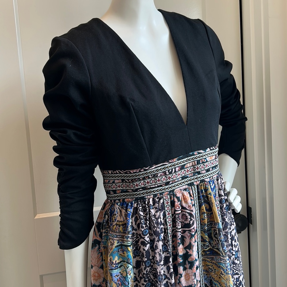 Mixed Media Anthropologie V-Neck dress size 8